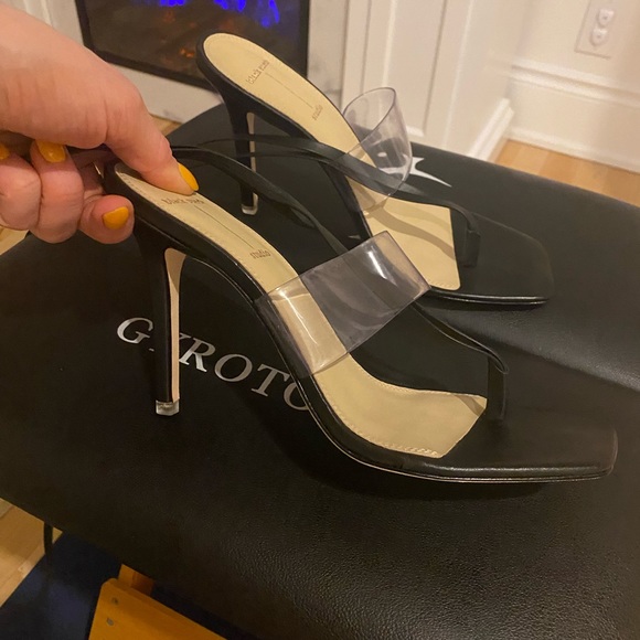 Black Suede Studio Melanie Sandal. Size 40 - Picture 3 of 6